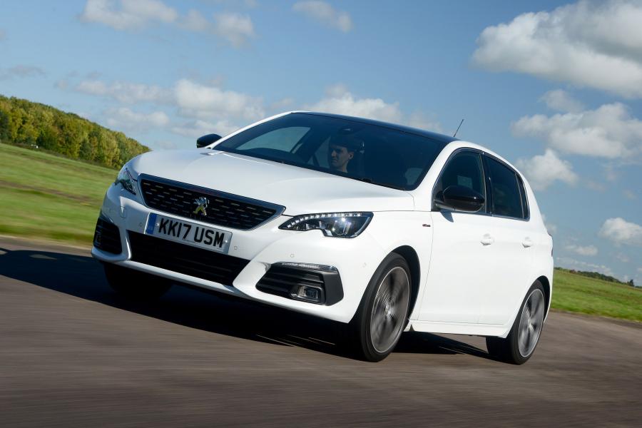  Peugeot 308 GT Line 2017 года  (UK) (фото 3 из 13)